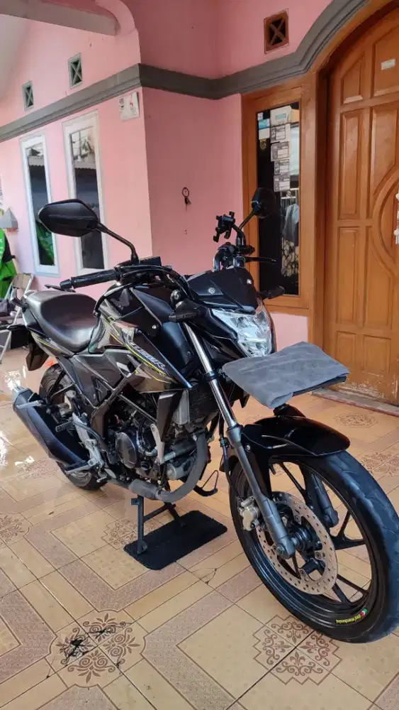 Motor Honda cb150r
