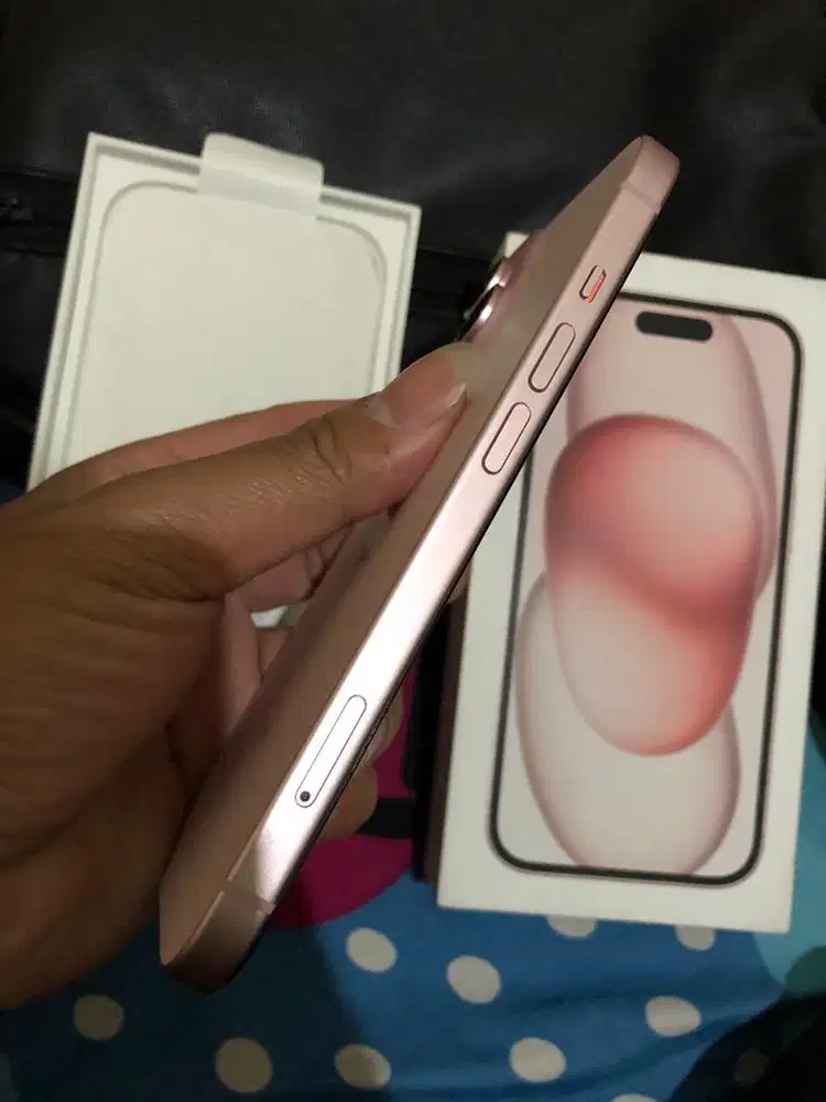 Iphone 15 ibox ( BH 98 )  On juli 2027