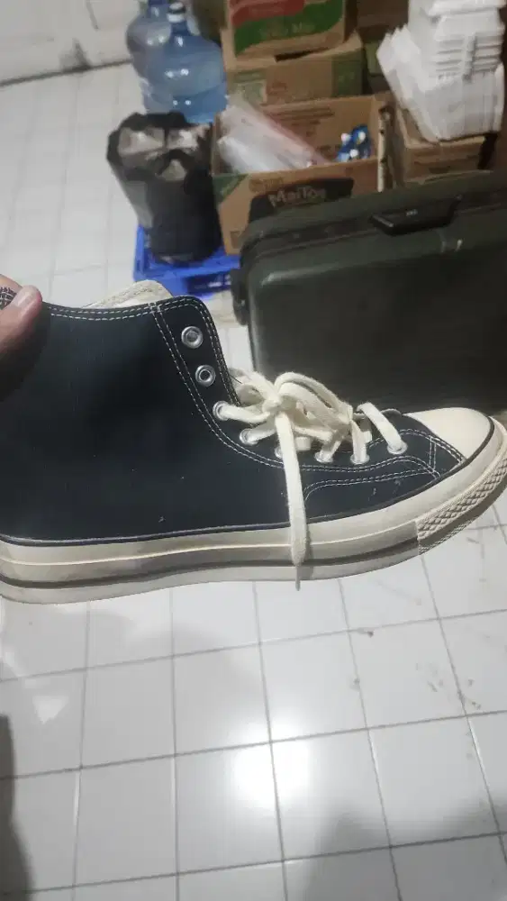 Sepatu Converse High Top ukuran 45