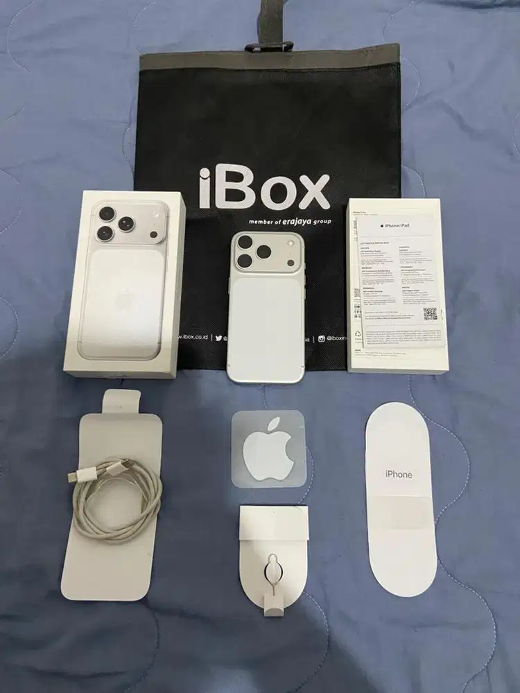Iphone 17 Pro 256gb Silver IBOX Resmi Fullset original mulus