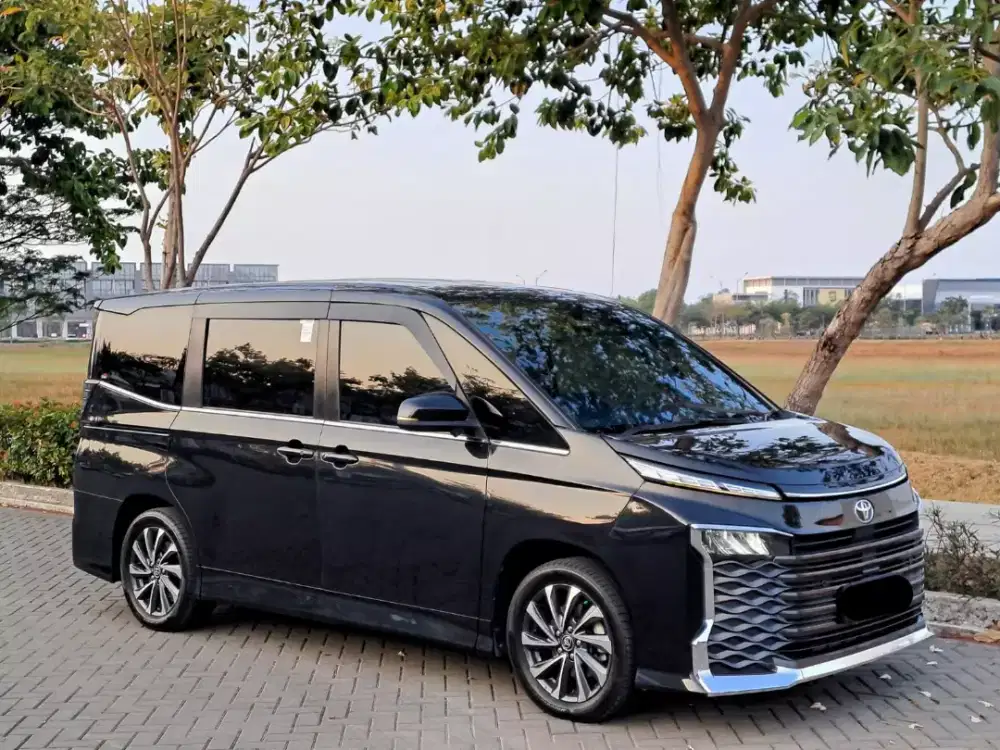Toyota Voxy 2.0 CVT Tss 2023 2024