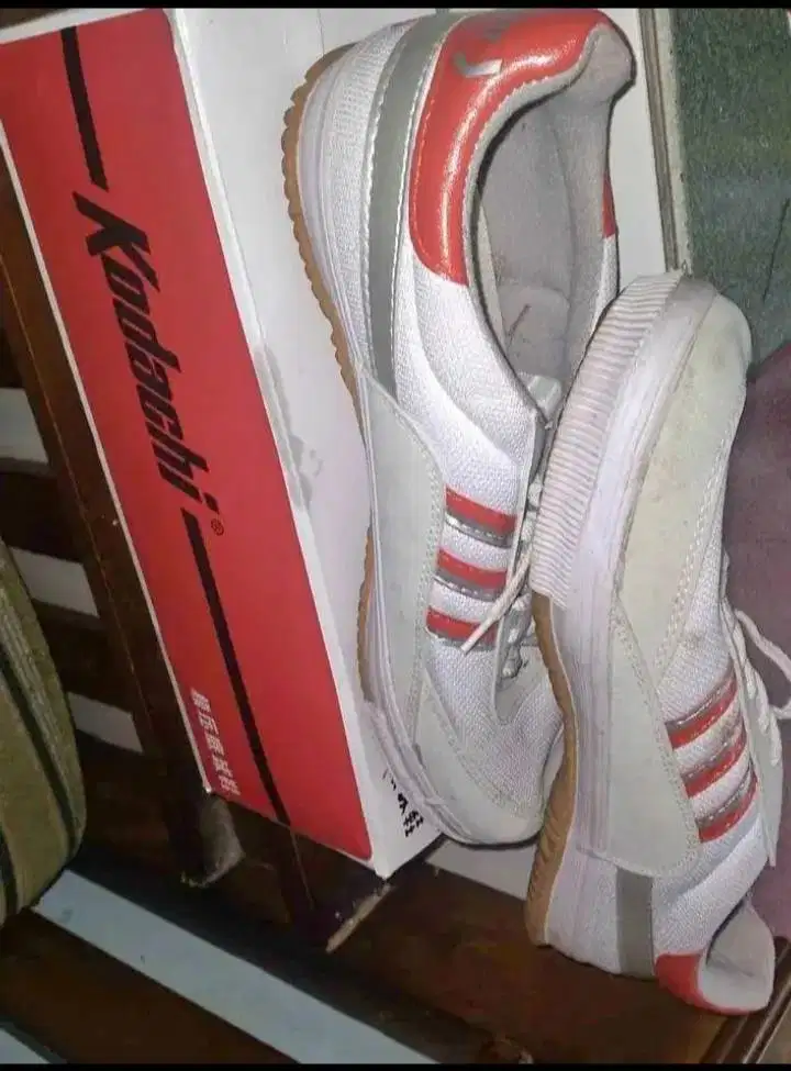 Sepatu kodachi UK 41 dan 43
