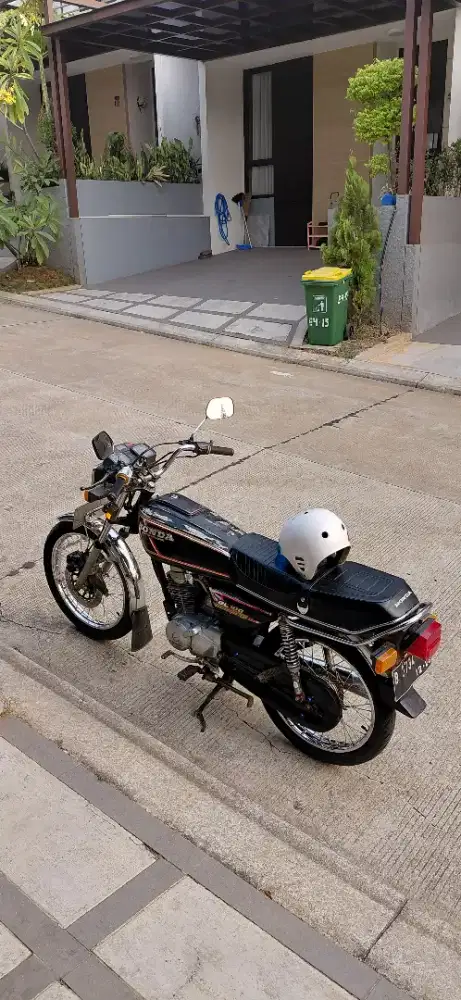 bismillah dijual honda gl100 tahun 1992 orsinilan