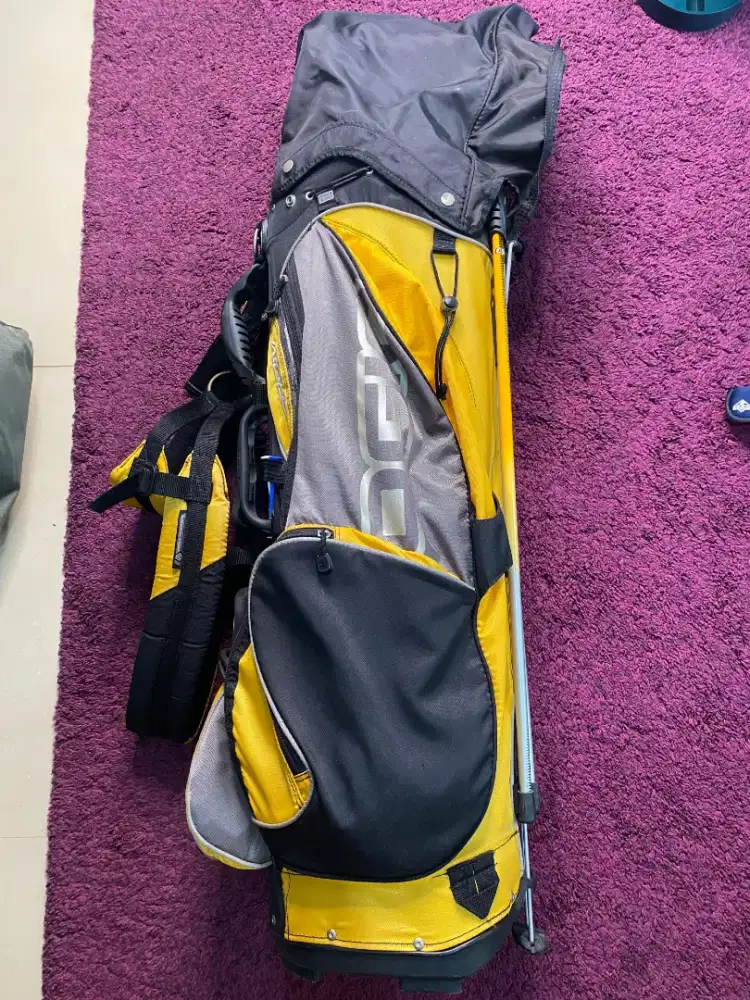 Satu set stick golf