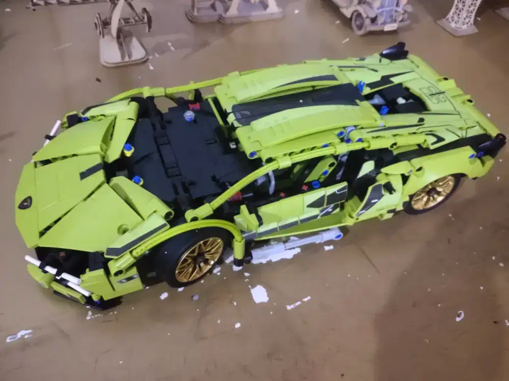 Lego sport car aventador