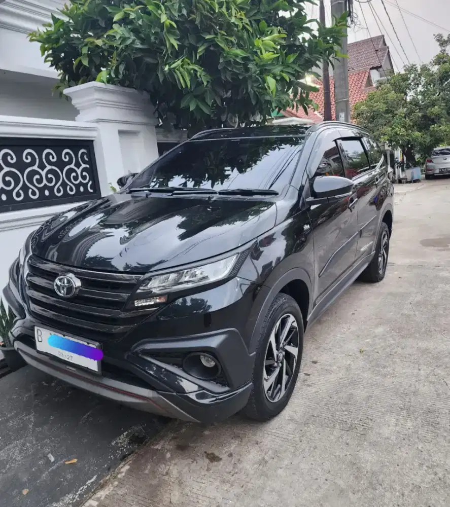Dijual Rush S.Trd 2021 A/T cash