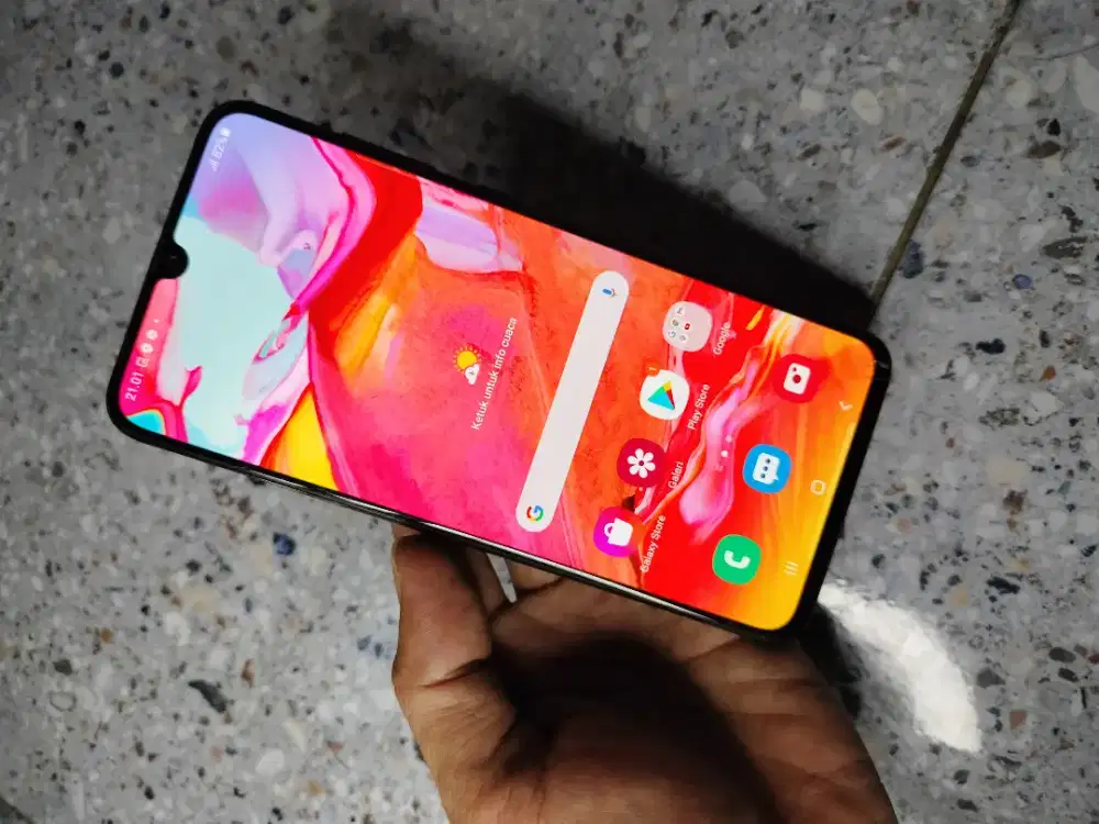 Samsung A70 ram 6/128