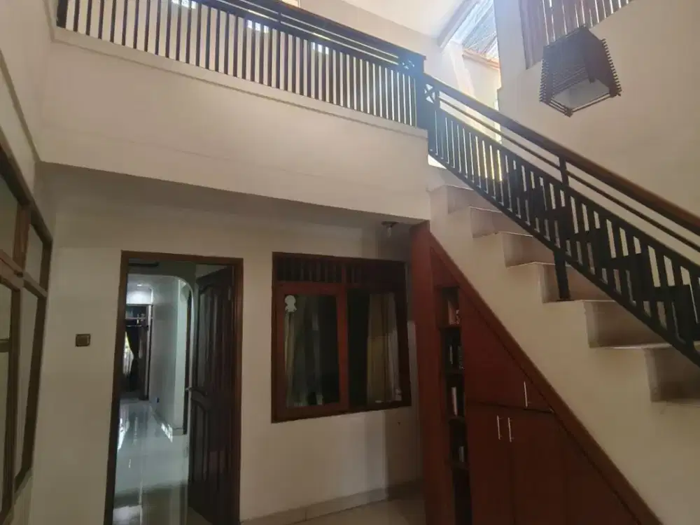 Rumah Full Furnish di Mainroad Kiaracondong Bandung