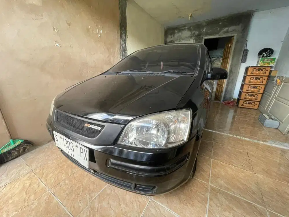 HYUNDAI GETZ 2005 – HITAM