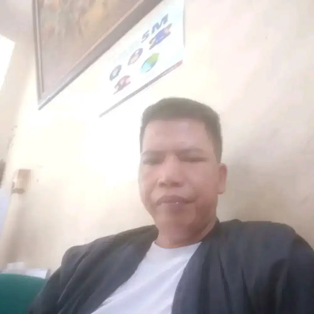 Mencari pekerjaan..kurir di utamakan..atau apa aja..