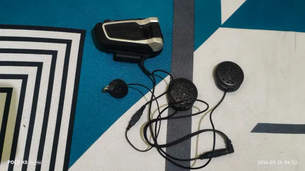 Packtalk Bold JBL