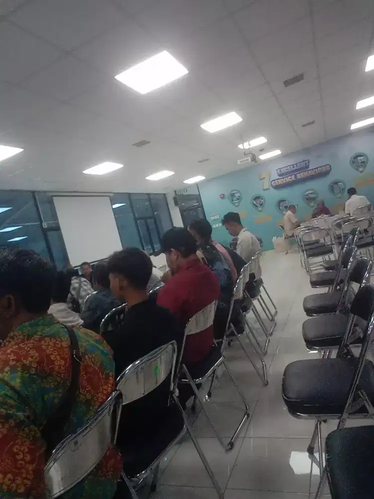 Mencari pekerjaan apa saja