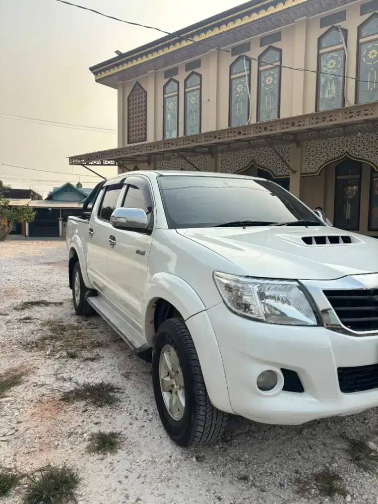 Double Cabin Toyota Hilux G VNT Turbo 2013
