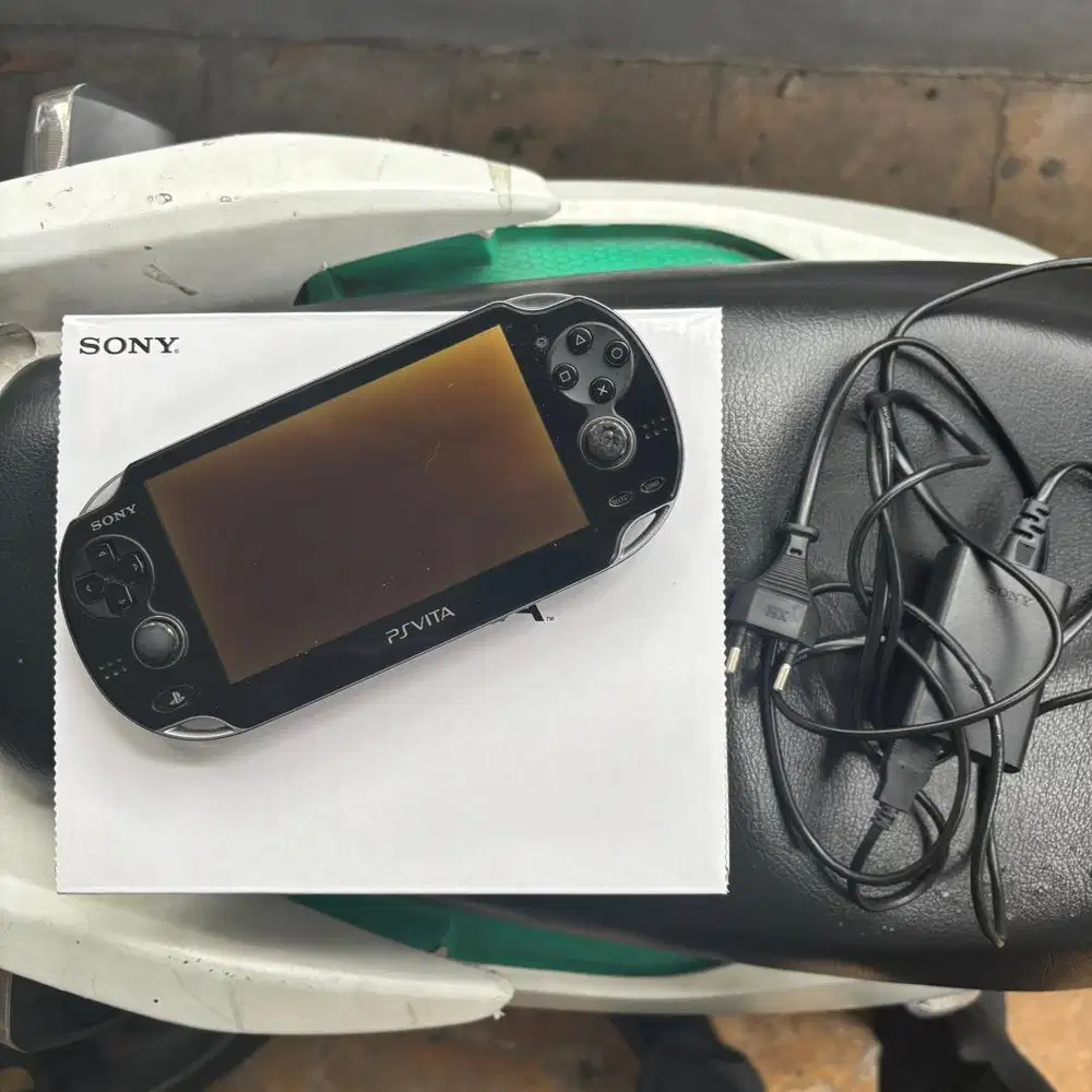 Ps Vita Fat 64GB FULL GAMES SIAP MAIN
