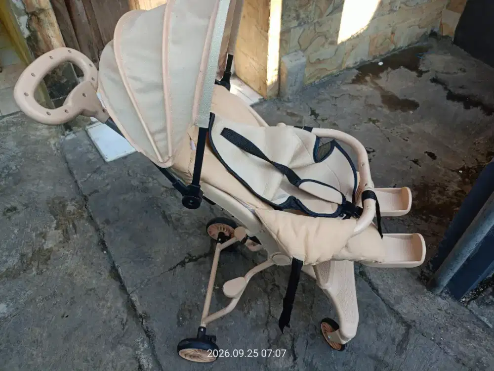 Di juaL Stroller bayi 450K saja 'guys