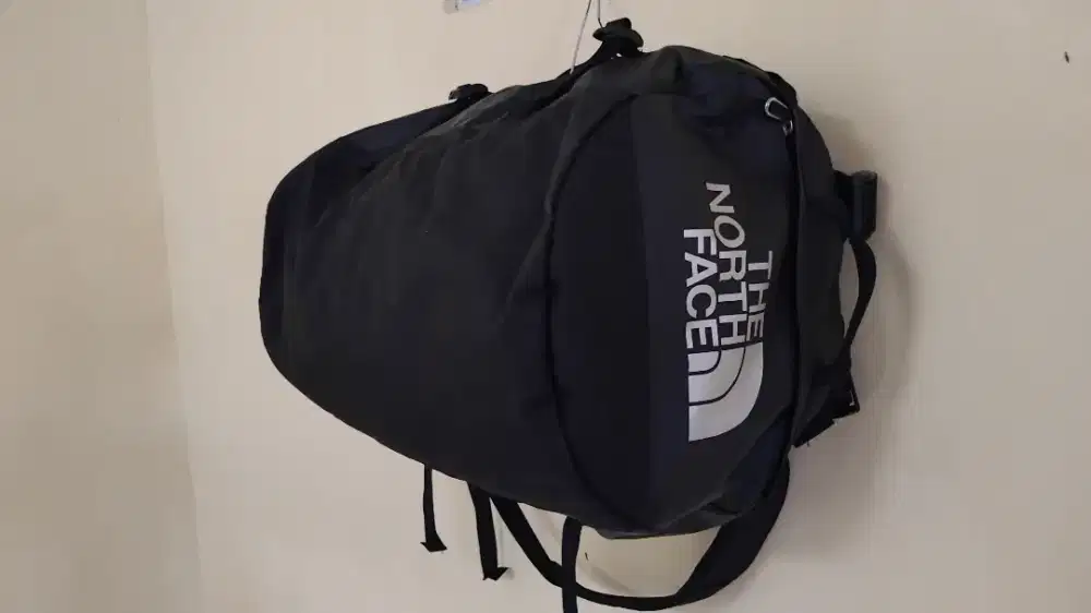 Original TNF kapasitas besar cocok buat jalan