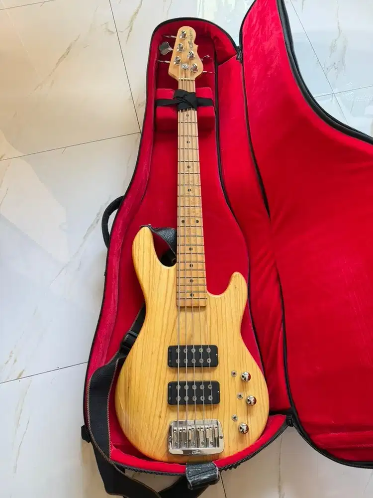 G&L TRIBUTE L-2500 5-STRINGS ELECTRIC BASS NATURAL FINISH