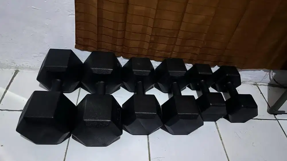 Barbell Dumbell 8kg Sepasang