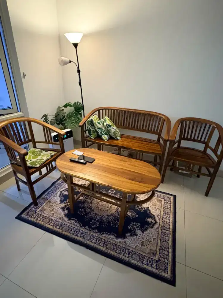 Dijual 1 set kursi dan meja kayu kuat kokoh bagus