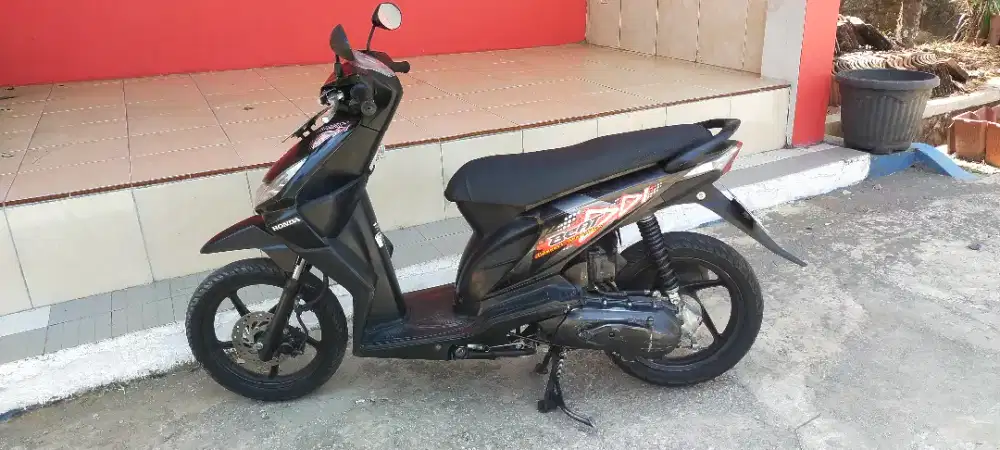 Beat 2012 black