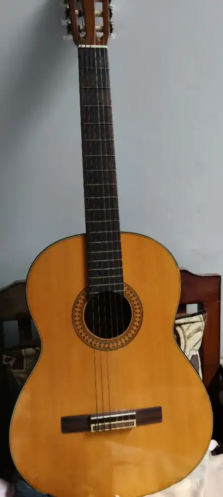Jual cepat gitar klasik yamaha