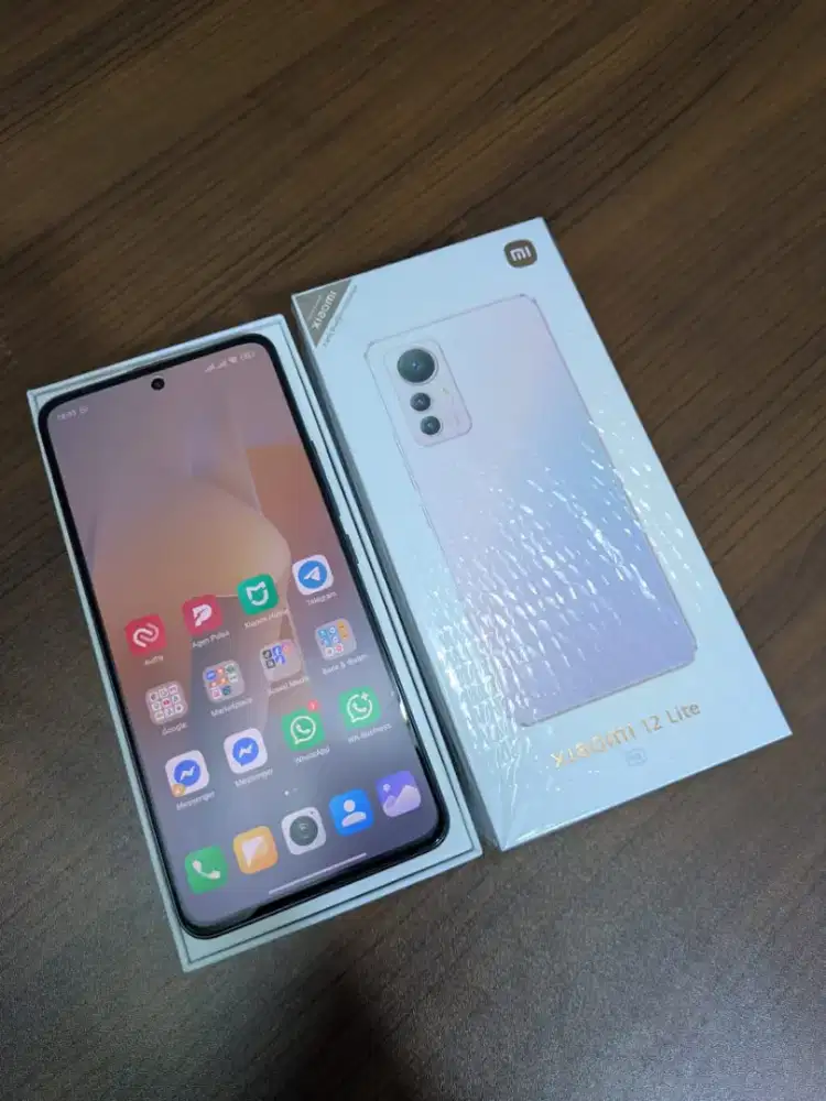 Xiaomi 12 Lite 8/256 Layar Smooth 120hz