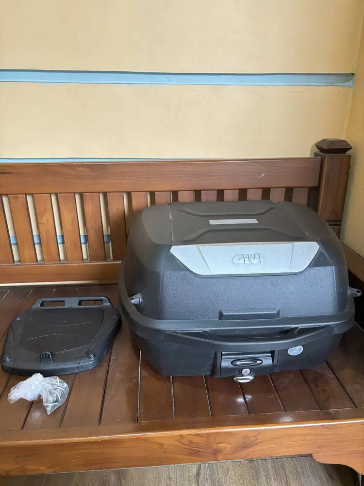 Brecket Givi & Box Givi E43 NTL ADV + Baseplate Givi(Semua Merk Givi)