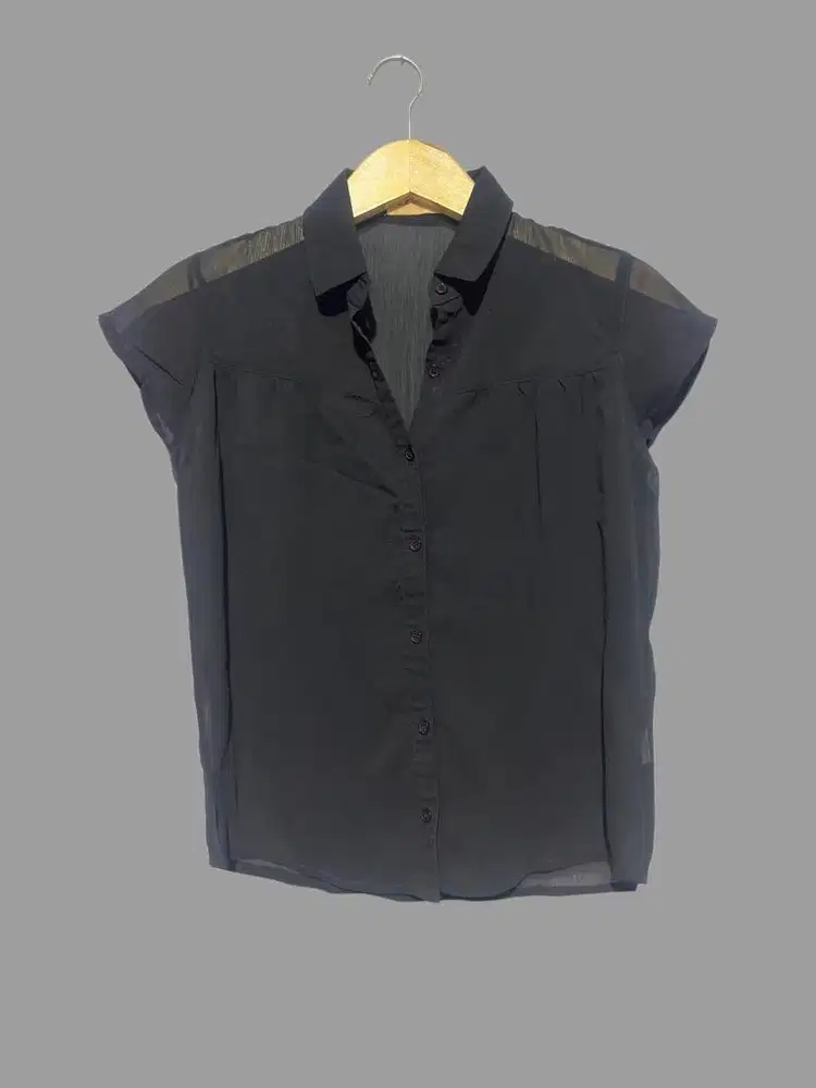 Black short-sleeve