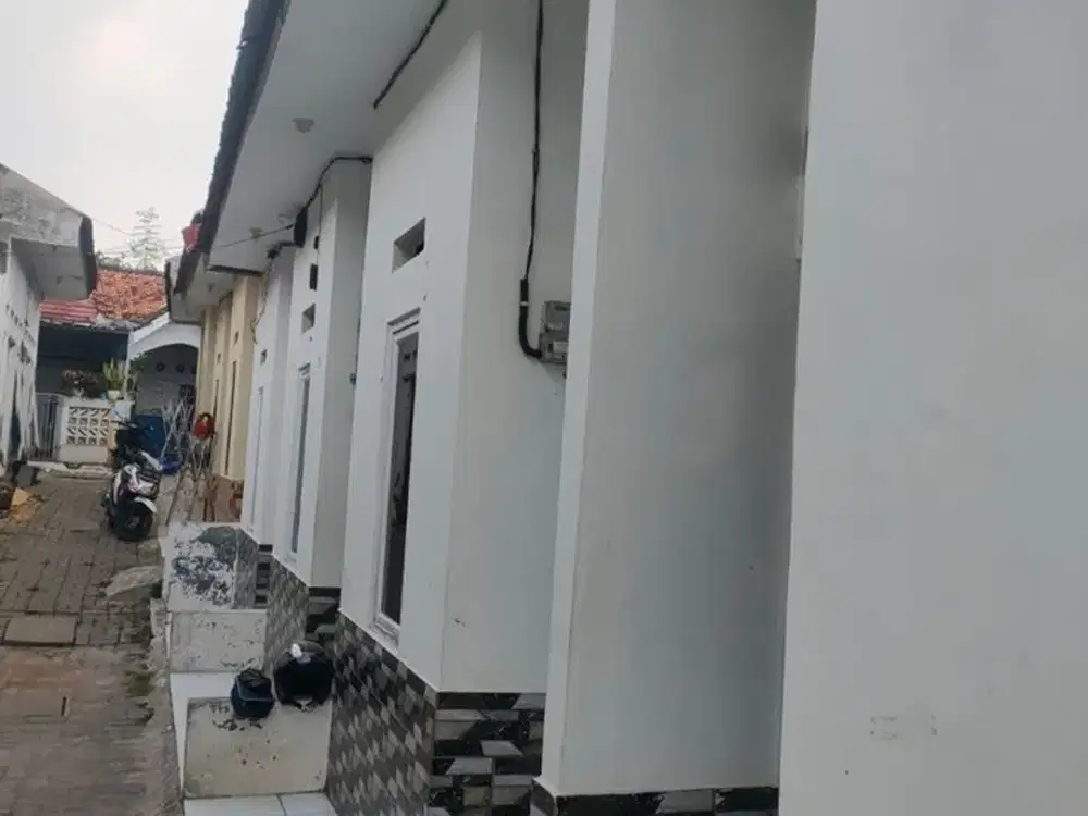 Jual Butuh RUmah kontrakan 8 pintu CIlangkap Tapos Depok