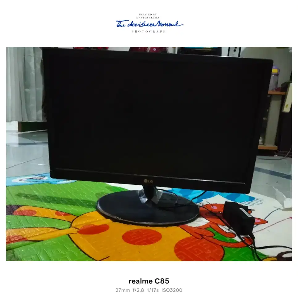 Di jual cepat monitor LG 14 inch
