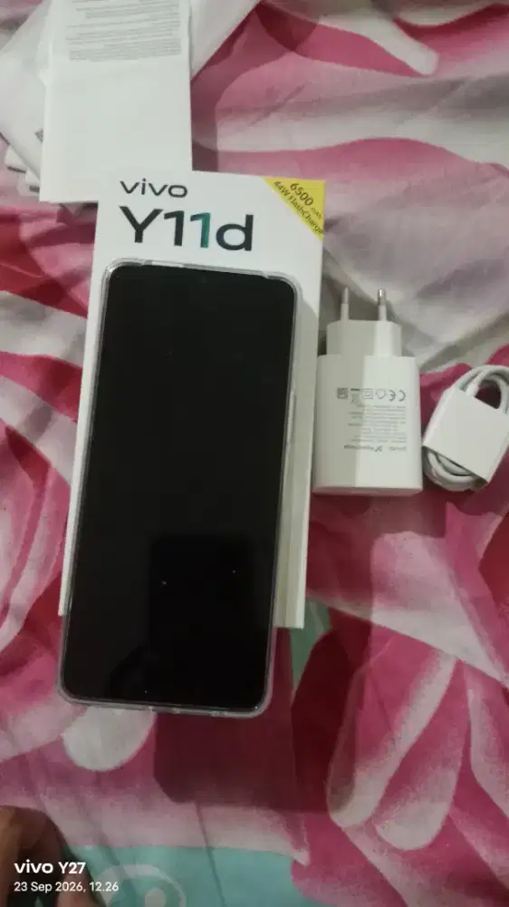 Dijual vivo Y11D 4+4/128 wrn putih, fullset no minus