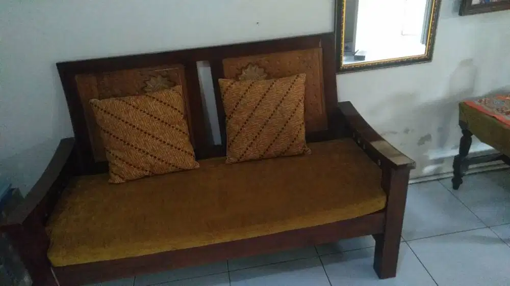 Dijual kursi tamu minus tanpa meja