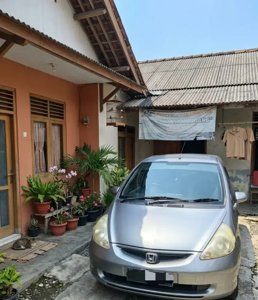 Honda jazz tahun 2005