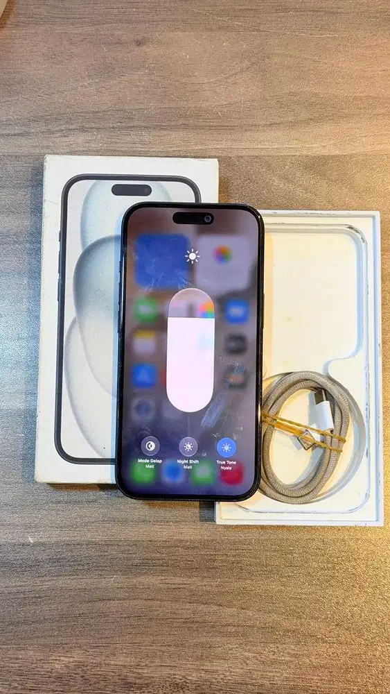 Iphone 15 Black 128GB Resmi Ibox Lengkap
