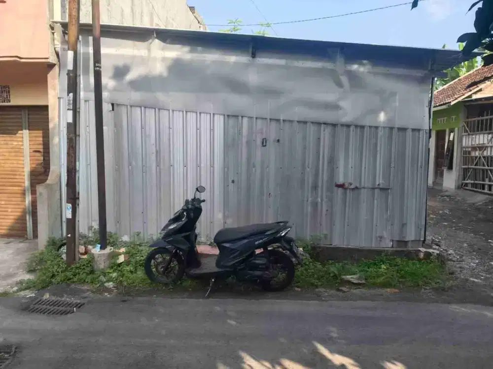 Tanah kecil strategis di pusat kota Jogja hanya 7 menit saja dari Malioboro dan stasiun Tugu