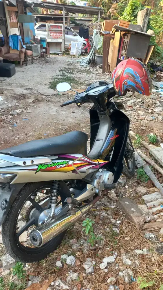 Jual honda karisma 125 ,tahun 2004, kondisi prima sehat