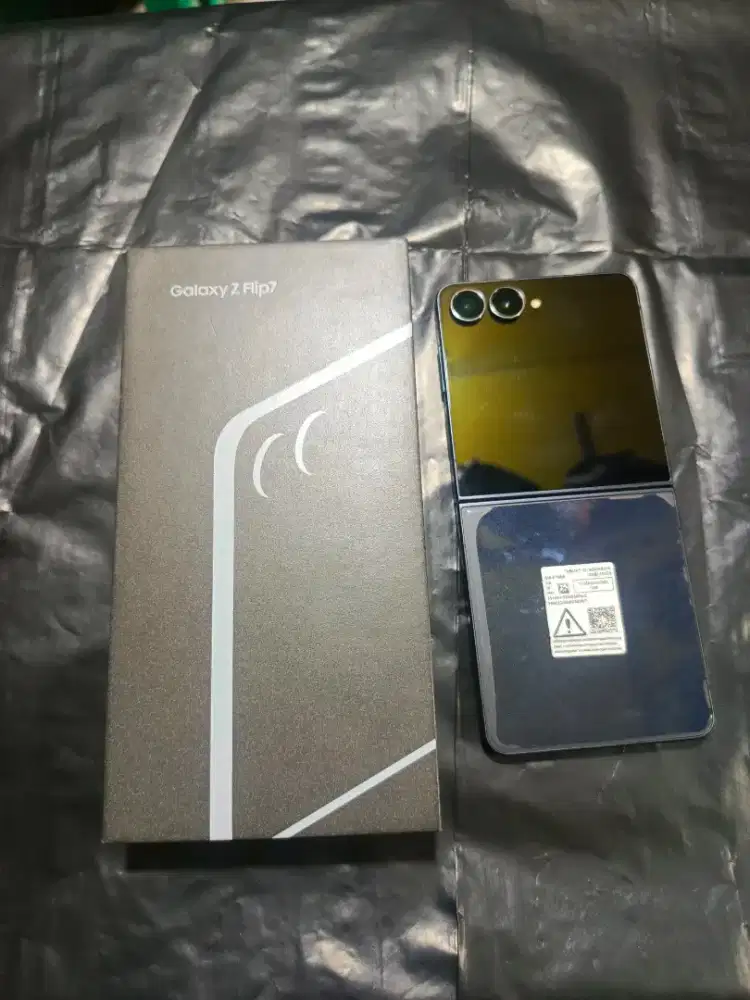 Samsung z flip 7 ram 12/512 gb second sein