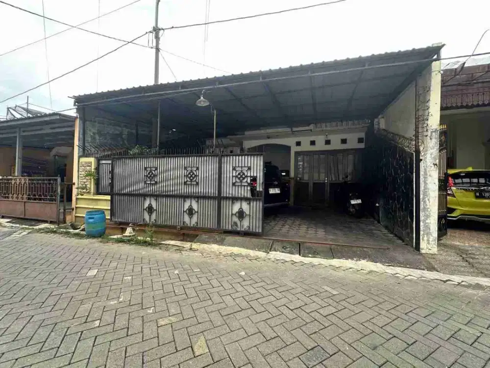 Rumah Second 2 Lantai LT 156m² Strategis Tengah Kota di Panda Majapahit Semarang
