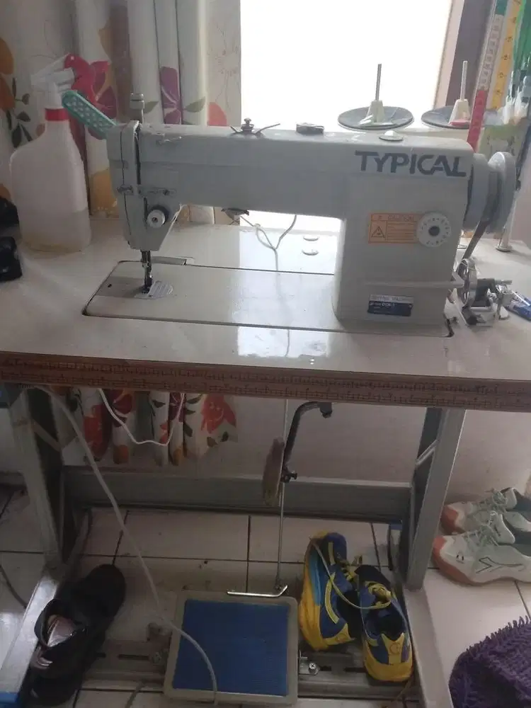 Mesin Jahit & Obras Typical Bekas Siap Pakai - Dinamo Servo