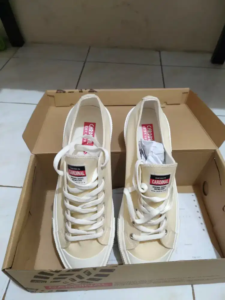 Sepatu cowok cardinal size 44