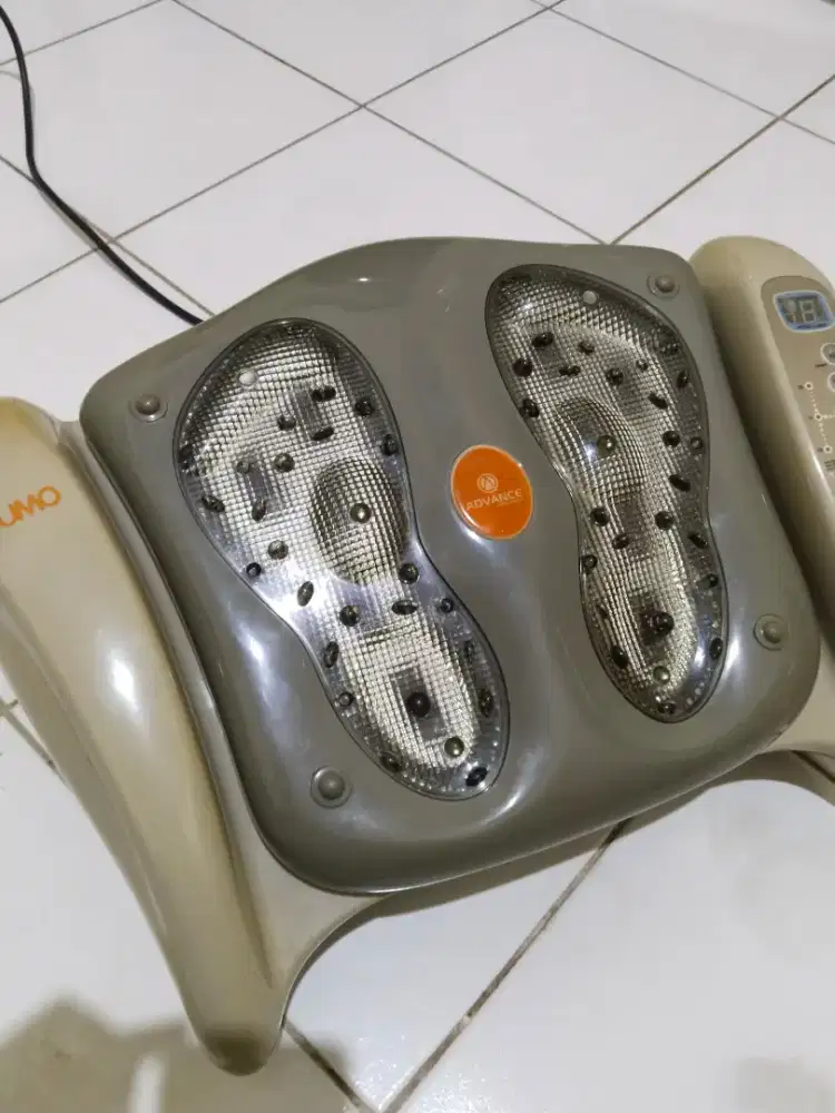 Alat pijat sumo advance hs 8805