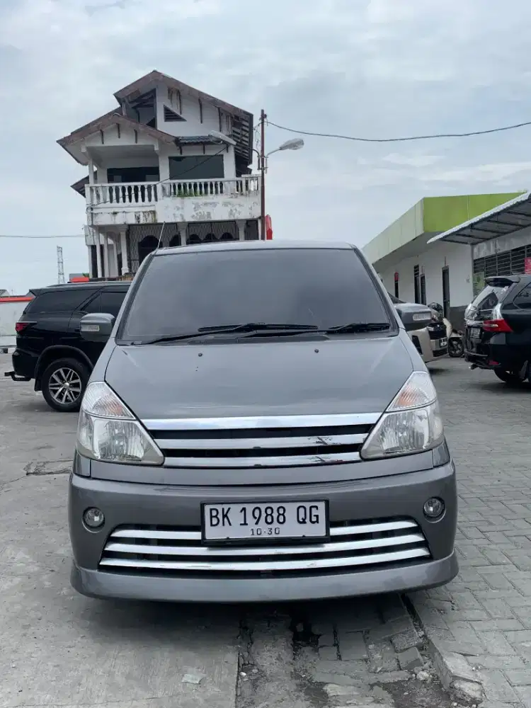 Nissan Serena HWS metic tahun 2010