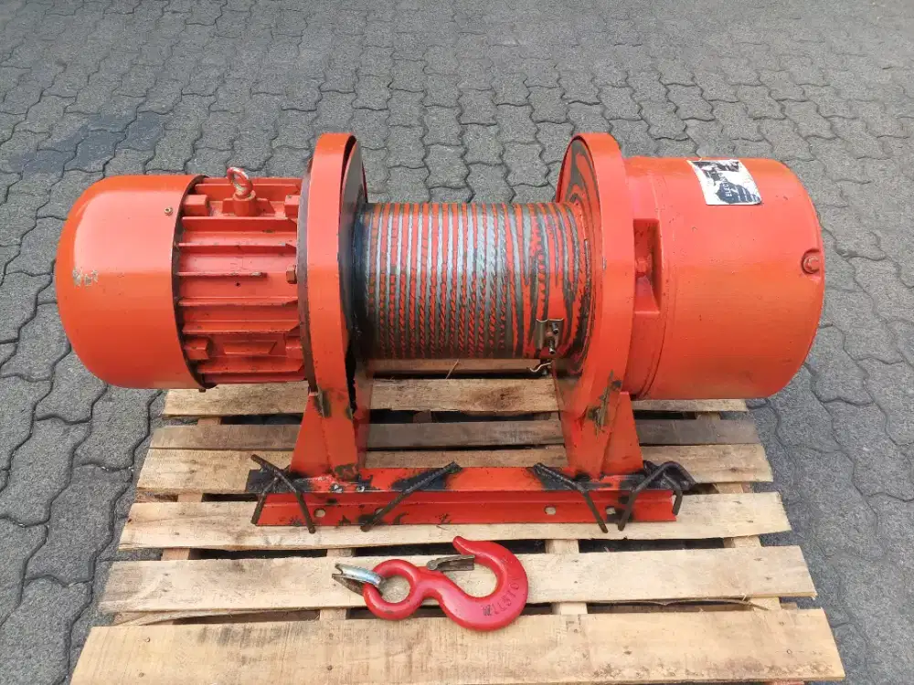 Electric Winch Bekas Kapasitas 5 Ton - Motor ZD 41-4 7.5kW 3-Phase