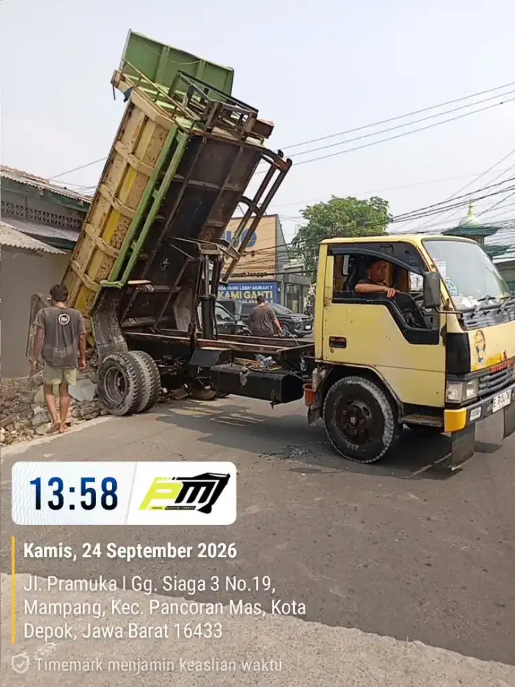 Jasa buang puing dan pengurugan
