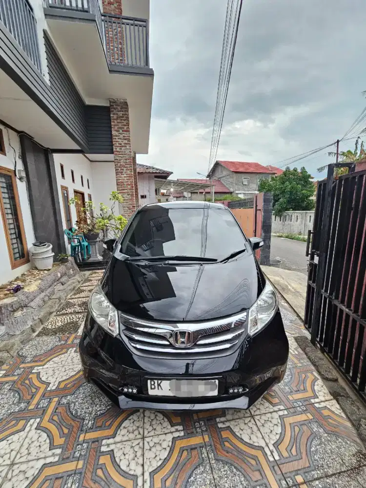 Honda Freed PSD 2012 Type Lengkap