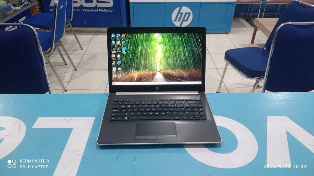 HP 14-CM0094AU RAM 8GB SSD 256 GB DESAIN ELEGAN KINERJA CEPAT