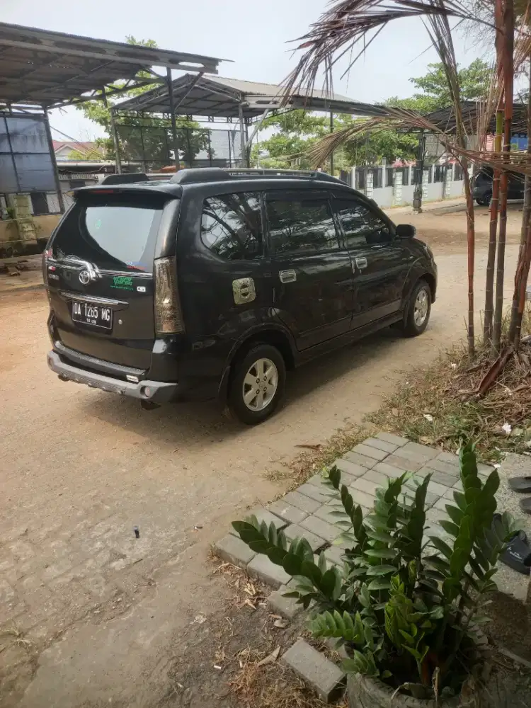 Mobil Avanza Dijual