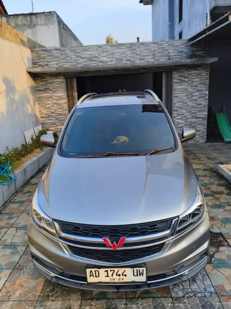 Dijual Santai Wuling Cortez Lux + 1.5 Turbo CVT Cash only