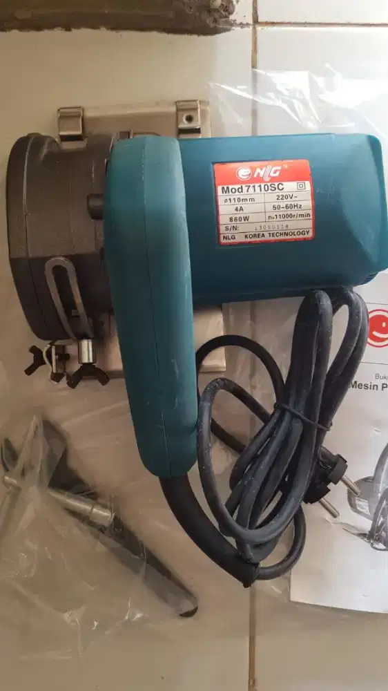 Mesin potong keramik 860 Watt