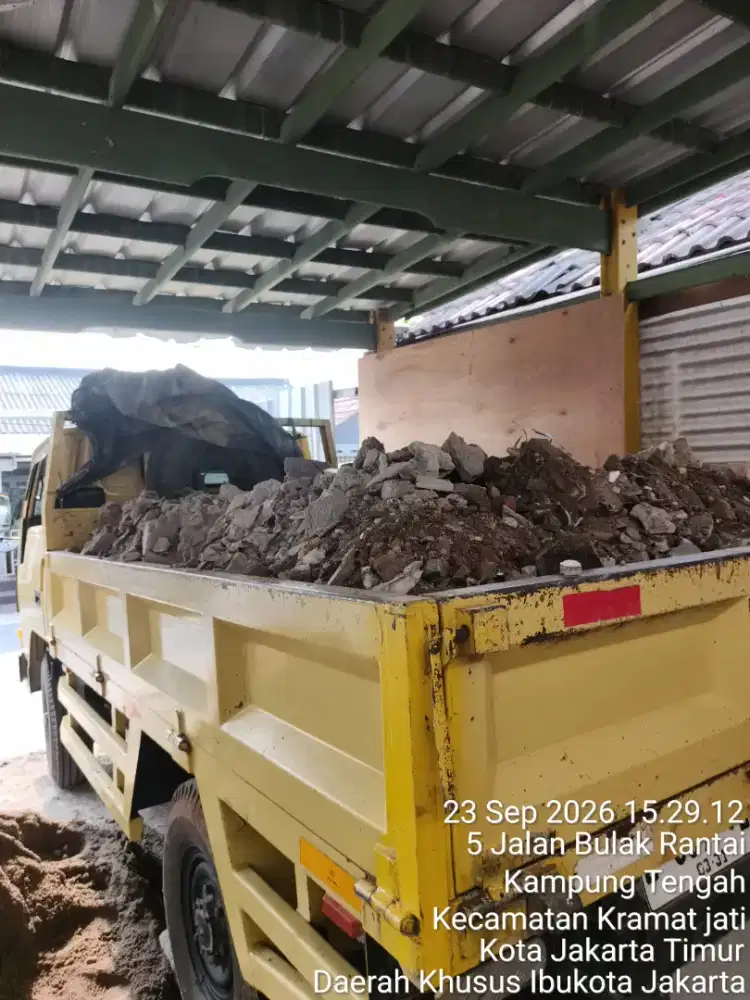 Jasa buang puing dan angkut sampah